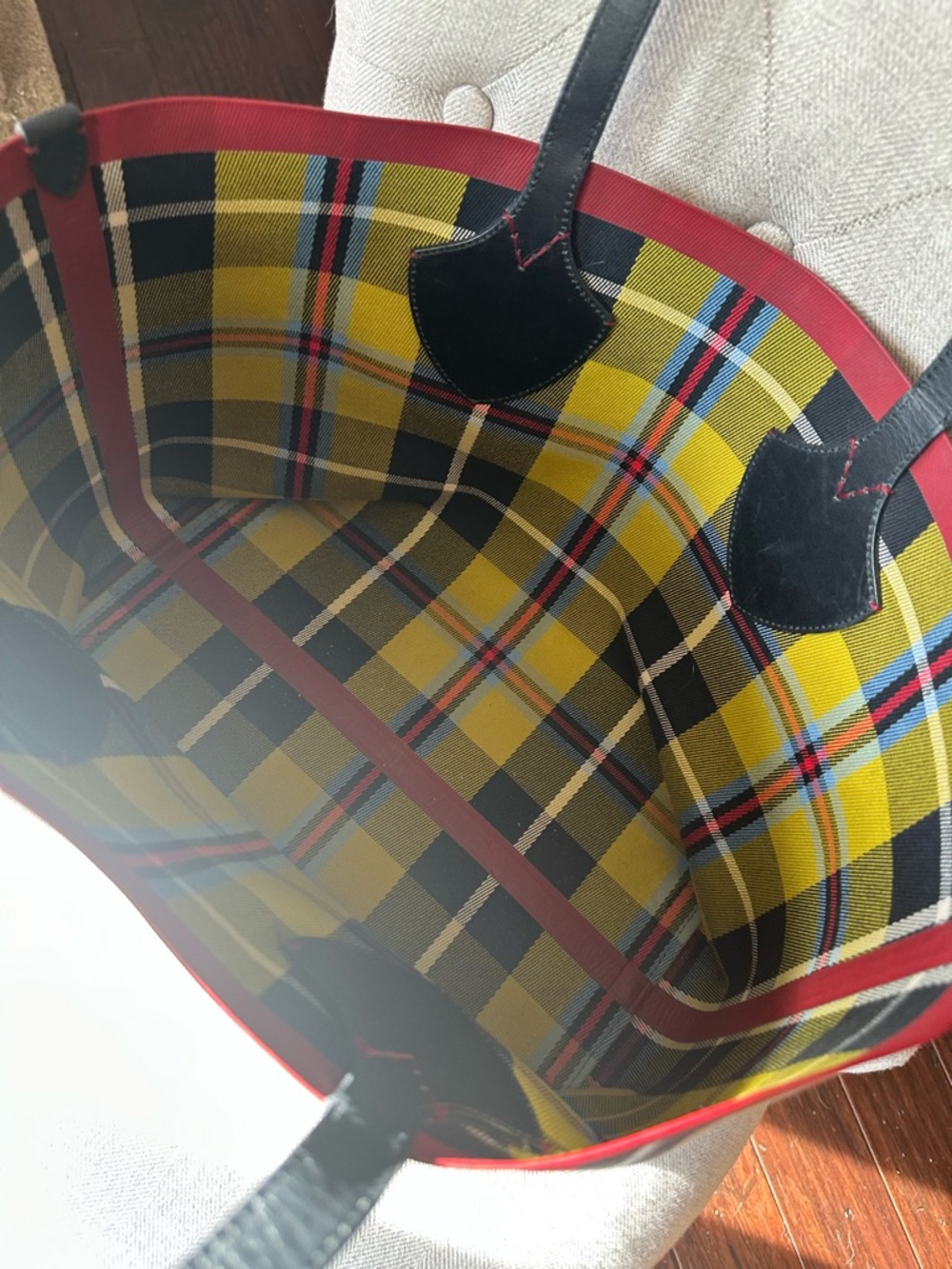 BURBERRY oversized reversible tote - Picture 11 of 11
